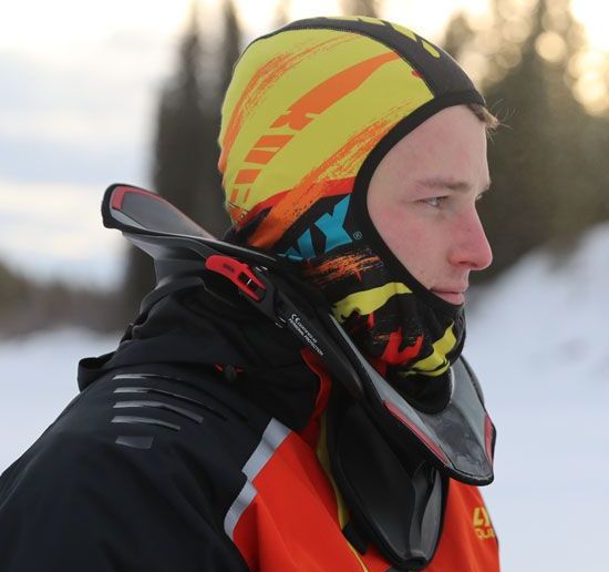 Зимний костюм для езды на снегоходе – как выбрать