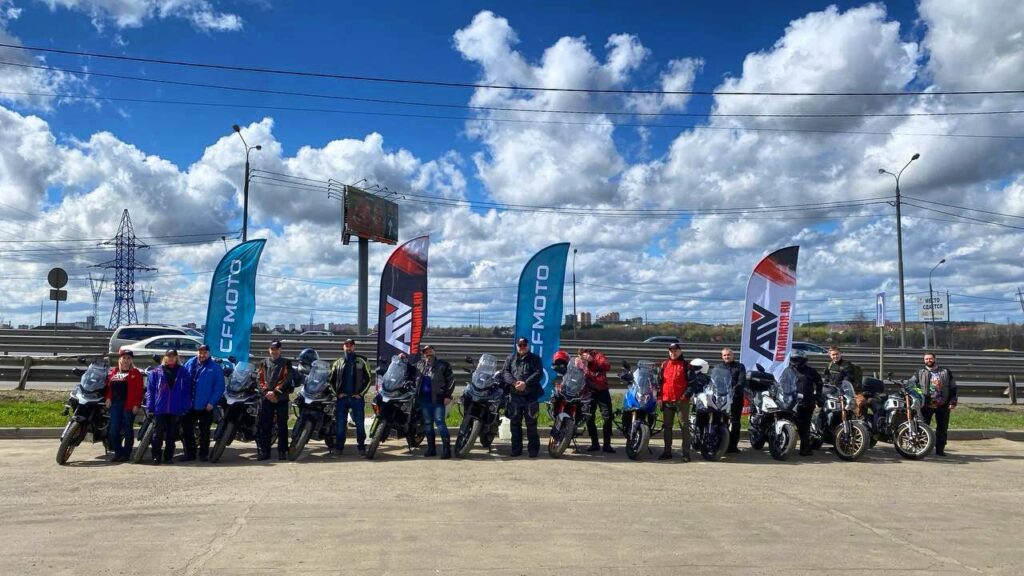 Райдеры на мотоциклах CFMOTO открыли мотосезон