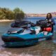 Обновления линейки гидроциклов Sea-Doo 2025 года: самый большой дисплей и премиальная модель для рыбалки