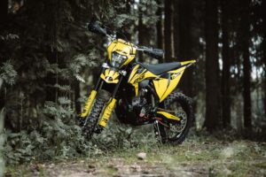 BSE T5 Yellow Twister