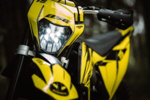BSE T5 Yellow Twister