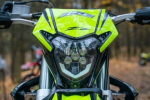 BSE Z1 Neon Raven