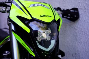BSE Z7 Yellow Neon