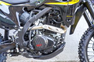BSE Z9 Yellow Metallic S