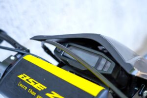 BSE Z9 Yellow Metallic S