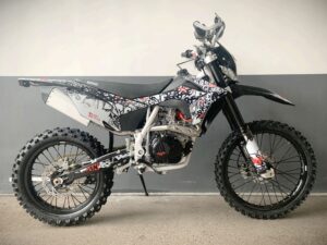 BSE Z10L Graffiti White