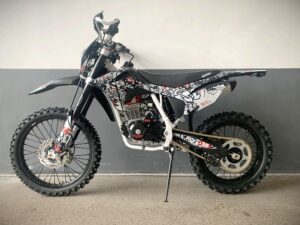 BSE Z10L Graffiti White