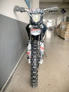 BSE Z10L Graffiti White