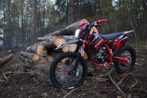 BSE Z10 Red Black