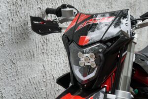 BSE Z11 Red Black