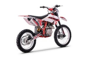 BSE Z3.00 19/16 Thorn Red/Black