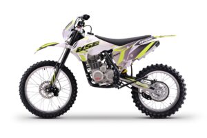 BSE Z3.00 21/18 Thorn Green/White