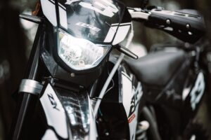 BSE Z3 Y Black/White Stinger с ПТС