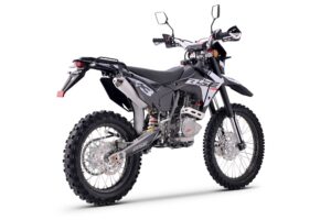 BSE Z3 Y Black/White Stinger с ПТС