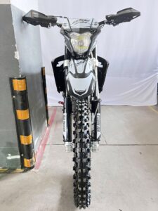 BSE Z5 L White Black