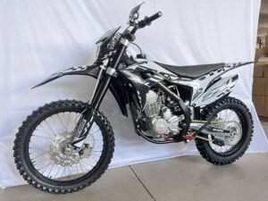 BSE Z5 L White Black