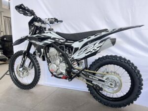BSE Z5 L White Black