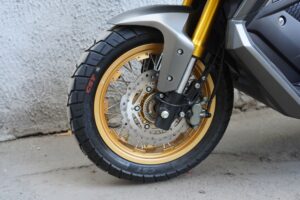 Motosuper Adviser 180 Green + Gold Rims