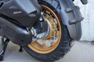 Motosuper Adviser 180 Green + Gold Rims