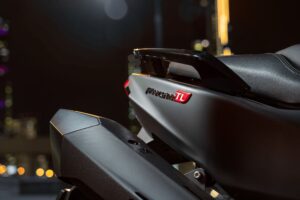 SYM MAXSYM TL 500 черный матовый